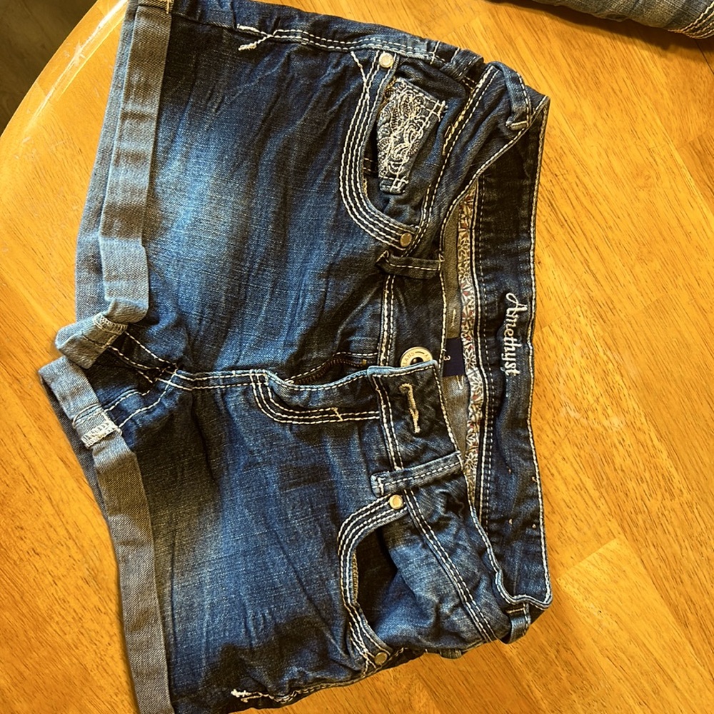 Amethyst jean shorts. Size 3. Great condition, came from a smoke free house